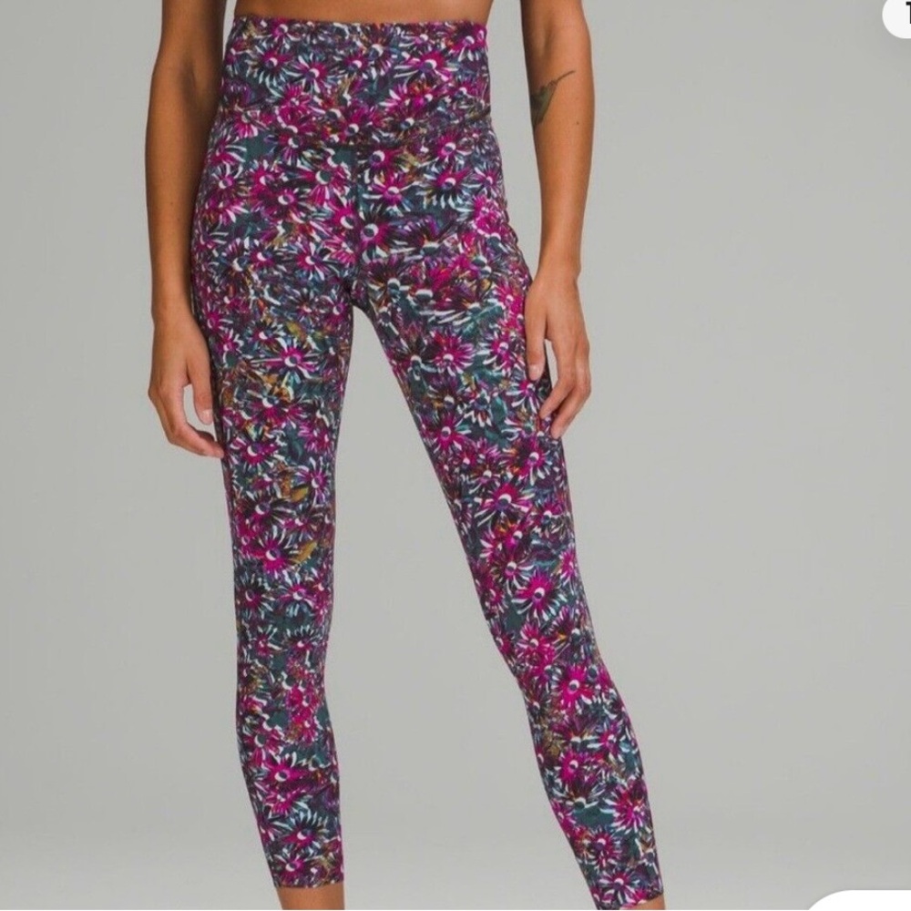 Lululemon base pace legging